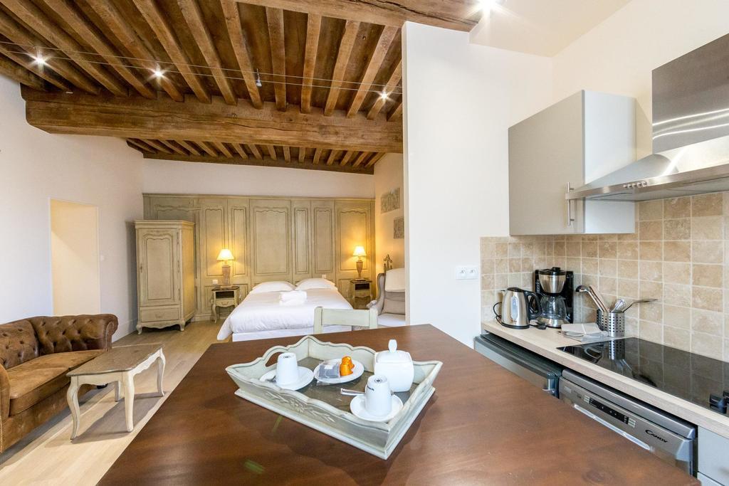 Le Cara Seheiah 1D Bed & Breakfast Beaune  Exterior photo